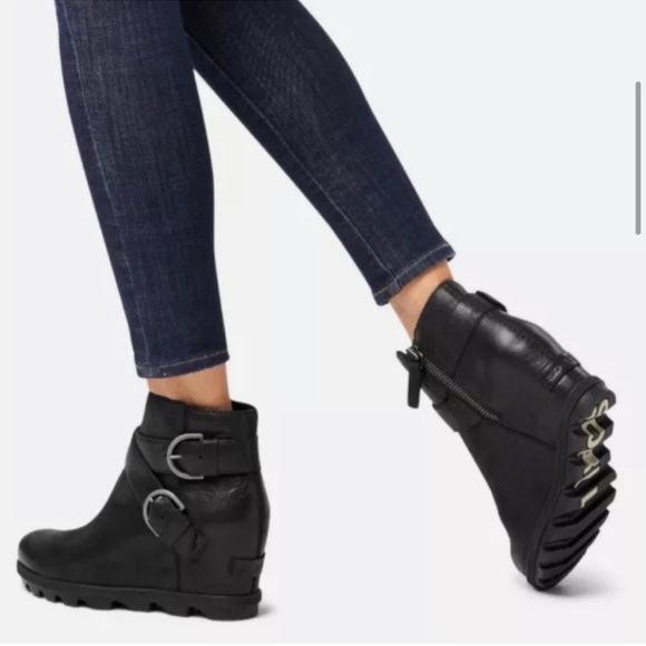 Sorel Shoes - Sorel Joan of Arctic leather buckle wedge boots